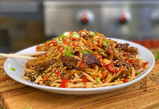 Cashew Peppered Beef Lo Mein